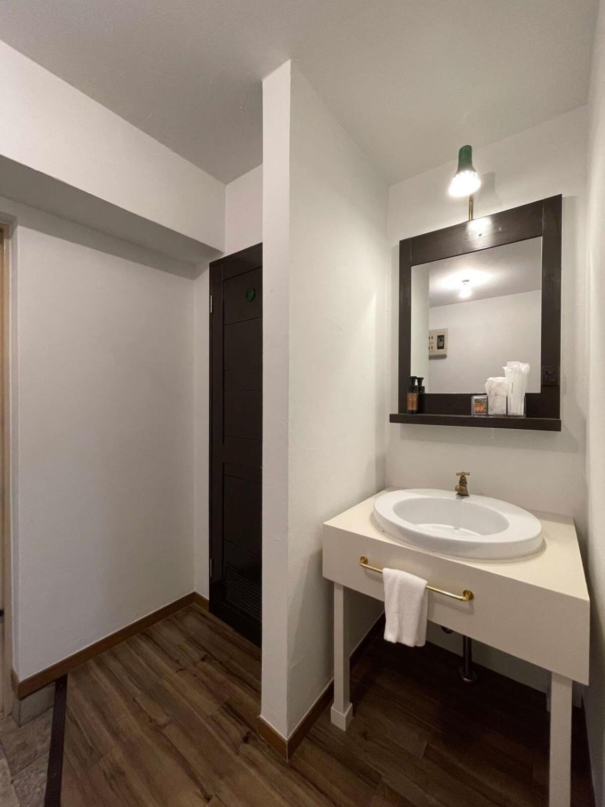 Bhotel Dai3Himawari - 2Br Good For 6Ppl Overlooking Peace Park With Wifi! Hiroshima Luaran gambar